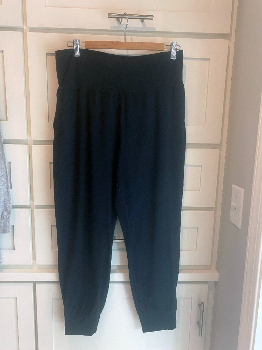 Athleta Salutation Jogger Powervita Black Full Length Size Large